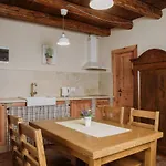 Apartmaji Pajer 公寓 *